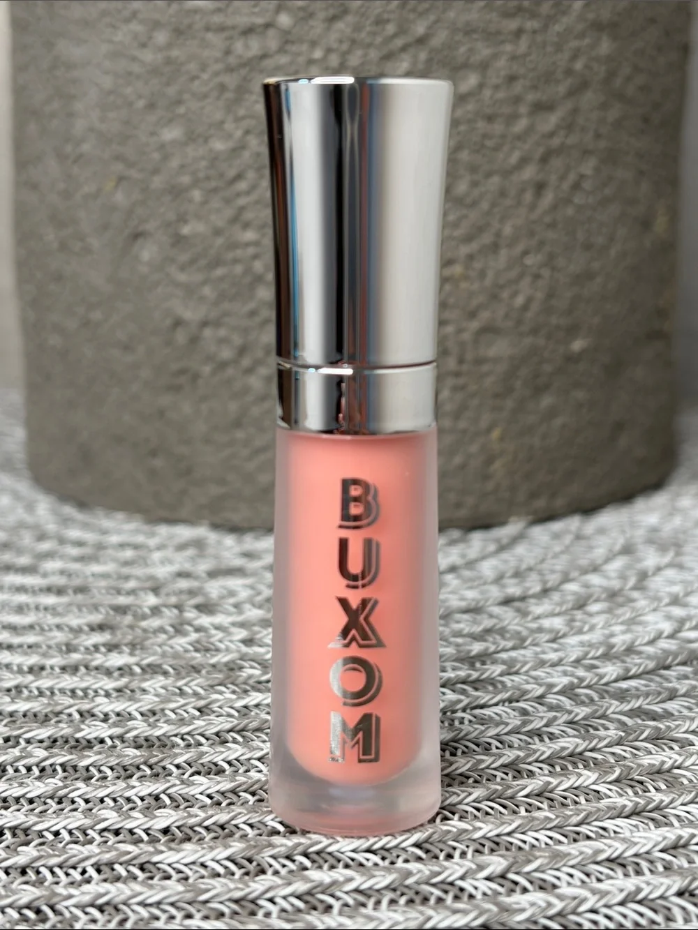❤️$9 NWT Buxom Full On Plumping Lip Cream Shade White Russian 2ml